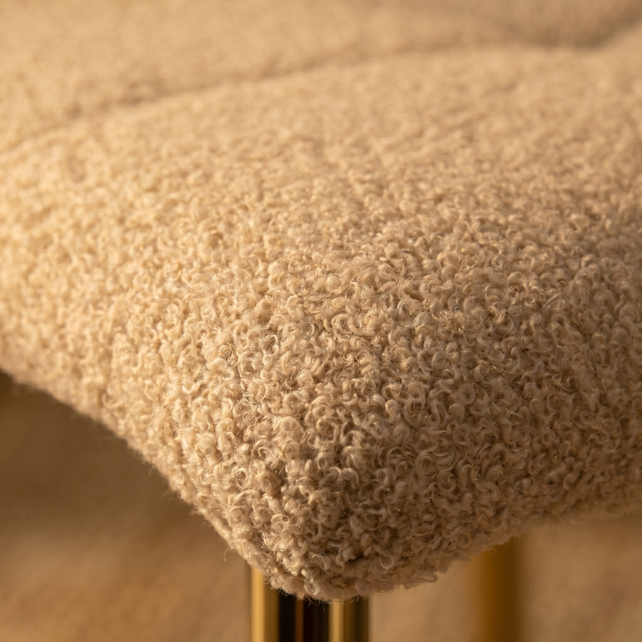 Krzesło boucle BEIGE GOLD TEDDY beżowe